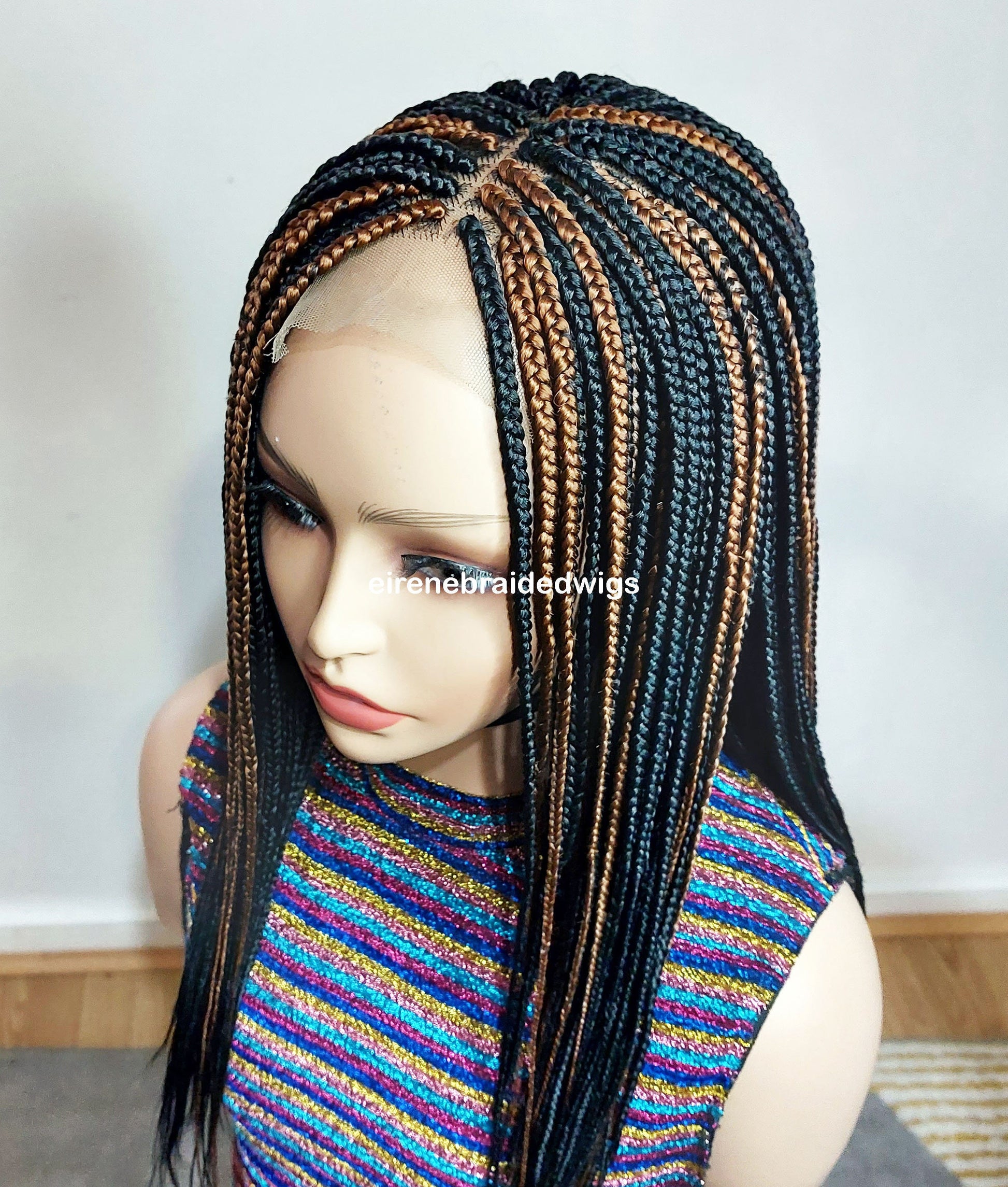 Braided Wigs for Black Women Two-Tone Box Braided Wig – Shoulder-Length Lace Front Wig – product image 3