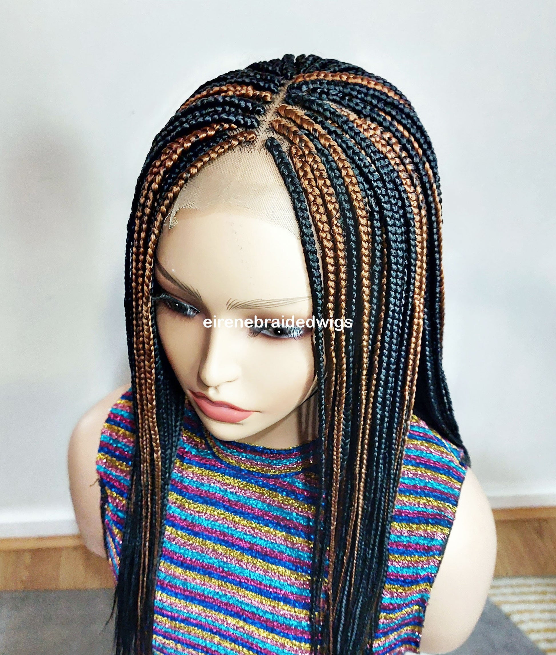 Braided Wigs for Black Women Two-Tone Box Braided Wig – Shoulder-Length Lace Front Wig – product image 4
