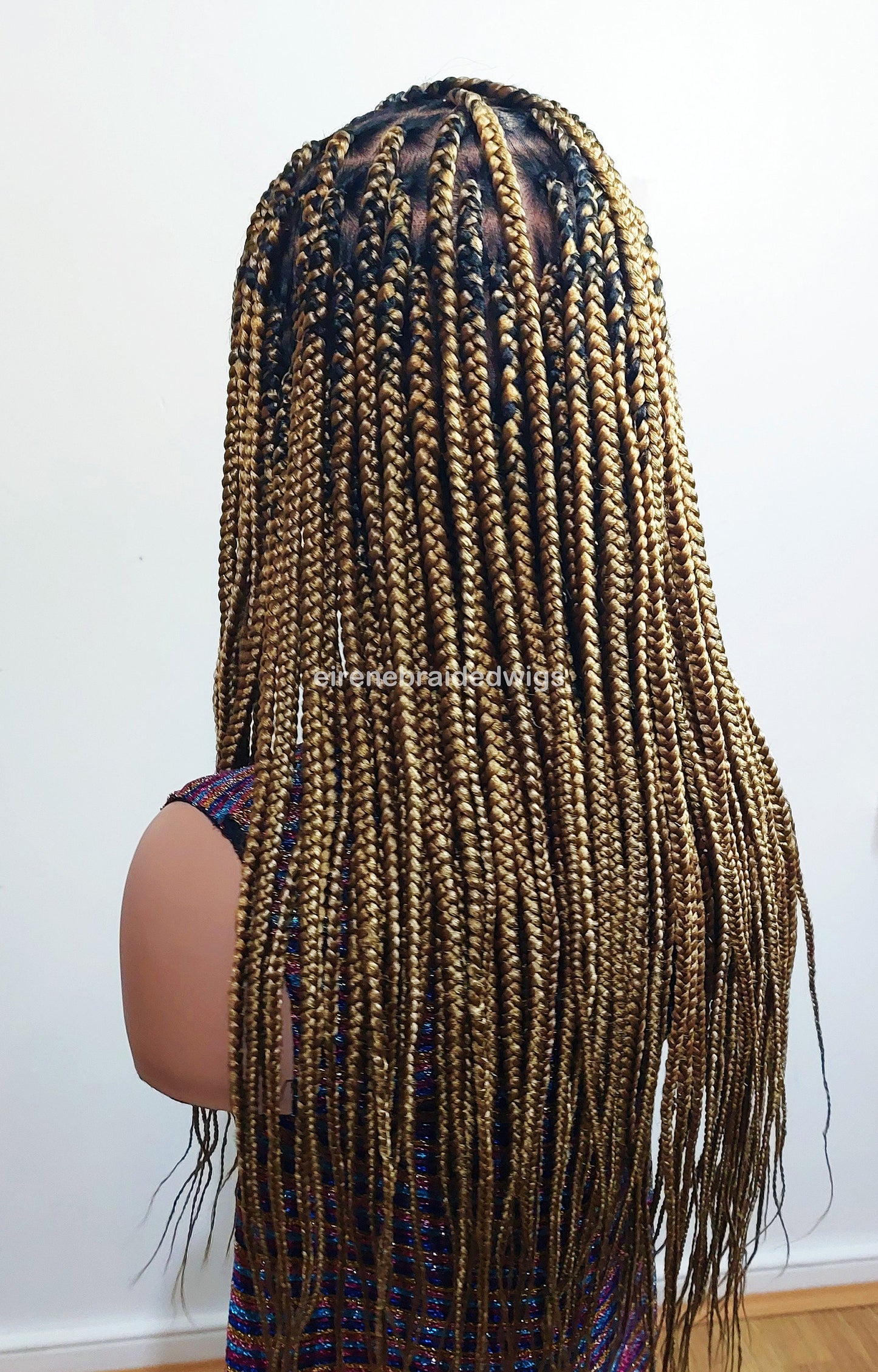 Braided Wigs for Black Women Knotless Box Braided Wig – Gold African Braids – Full Lace – 26 Inches – product image 7